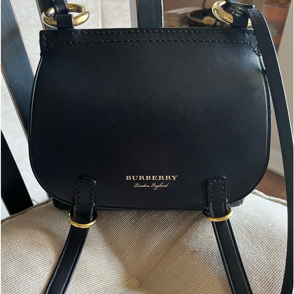 SOLD Like New Burberry Bridle Saddle Bag - Picture 11 of 13